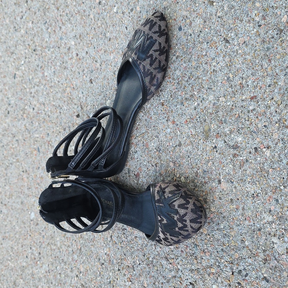 Michael Kors MK Black & Tan Signature Flats With Ankle Straps